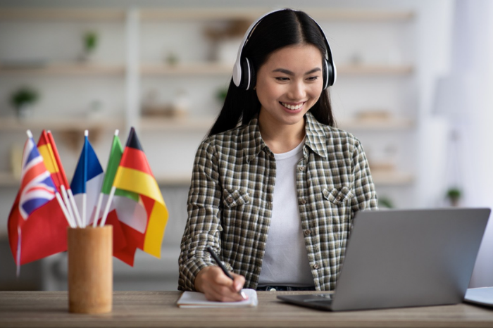 Common.Elements.Image.Web